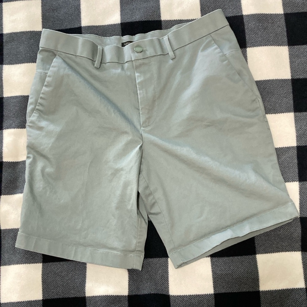 Banana Republic Aiden Short 31 Seafoam Green / Gray